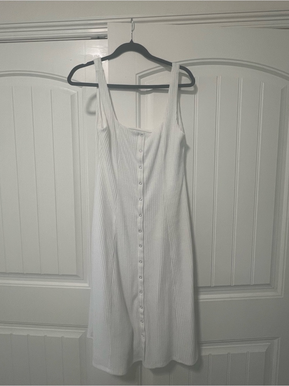 Privacy Please White Ribbed Button-Front Midi Dress
